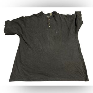 Men’s chesterfield tshirt